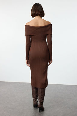 TRENDYOLMILLA Siyah Midi Triko Basic Carmen Yaka Elbise TWOAW25EL00033  фото 17