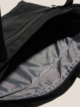 Женский шоппер PUMA ESSENTIALS Tote Bag Артикул 4555176, черный