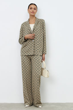 71037у Брюки и жакет