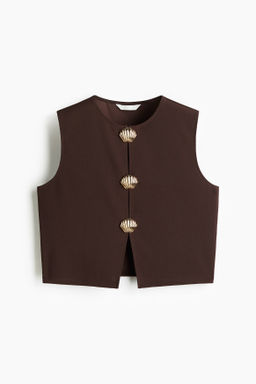 Top con botones decorativos