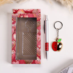 Набор подарочный, 2 предмета: ручка, брелок-яблоко