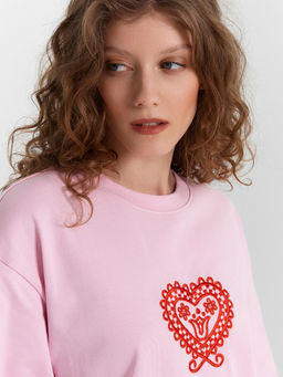 Футболка женская розовая с вышивкой в виде сердца орхидея 112961 - Mark formelle фото 4