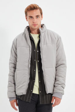 TRENDYOL MAN Koyu Yesil Regular Fit Cepli Ruzgara ve Suya Dayan?kl? Sisme Mont TMNAW22MO0091 - Trendyolmilla фото 9