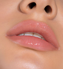 LuxVisage Блеск для губ с эффектом объема тон 504 ICON lips glossy volume Dusty Rose 3,4г фото 3