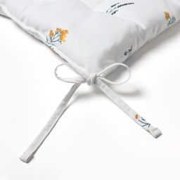 Подушка на стул Этель. Полевые цветочки, 42?42?7 см, белая