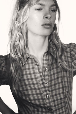 VESTIDO CORTO CUADROS VOLANTES / Grises - Zara фото 4