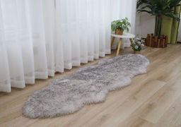 Ковер из 2 шкур (натуральный мех)