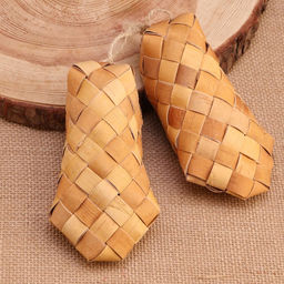 Лапти сувенирные на подвесе, настенный декор, 15 см, береста