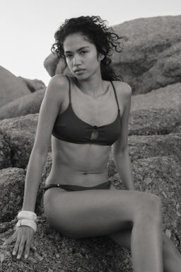 Top de bikini con relleno - H&m фото 6