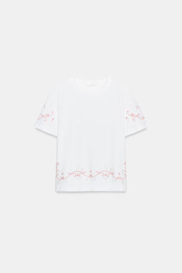 CAMISETA BORDADOS CONTRASTE / Blanco