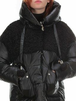 Y21636 BLACK Пальто женское зимнее MEIYEE (200 гр. холлофайбера) черное