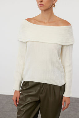 Ekru Yumusak Dokulu Carmen Yaka Triko Kazak TWOAW25KZ00076 - Trendyolmilla фото 3