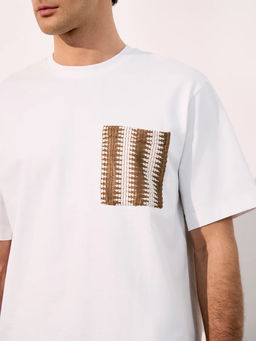 Футболка с декоративным карманом / Zarina  фото 7