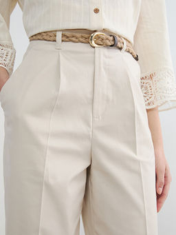 Beli Kemerli Loose Fit Kad?n Pileli Pantolon