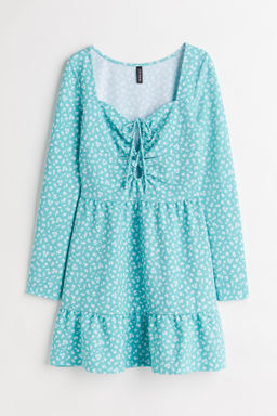 Vestido de crep? con lazada decorativa