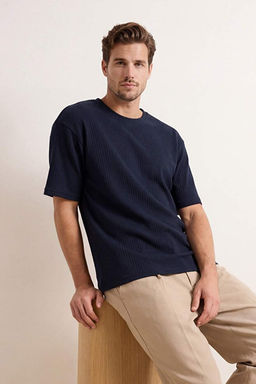 Lacivert D___k Omuz Regular Fit Dokulu T-Shirt TMNSS26TS00005
