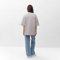 Футболка с нашивкой женская MIST Base, светло-серая, размер 48