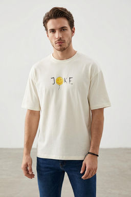 Trendyolmilla Man Ekru Oversize/Genis Kesim Joke Bask?l? K?sa Kollu %100 Pamuk T-Shirt TMNSS25TS00170  фото 5