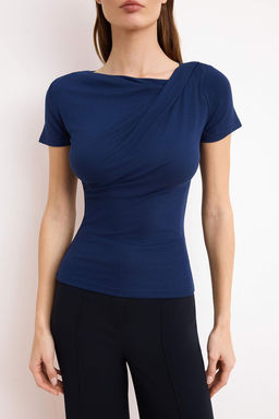 Lacivert Buzgu/Drape Detayl? Fitted/Vucuda Oturan Orme Bluz TWOSS25BZ00278