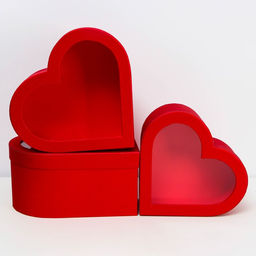 Набор подарочных коробок с окном 3 в 1 сердца L:28.5?26.3?13 M:26?24?11.5 S:23.5?21.5?10 см