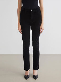 Dar Fit Kadife Kad?n Pantolon