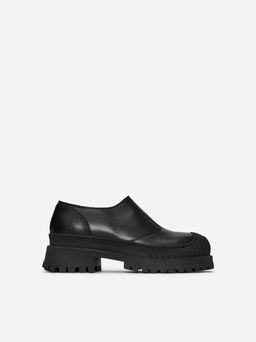 Botas de piel gruesas
