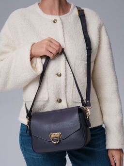 Сумка кожаная через плечо Azaro 3684 пыльно фиолетовая