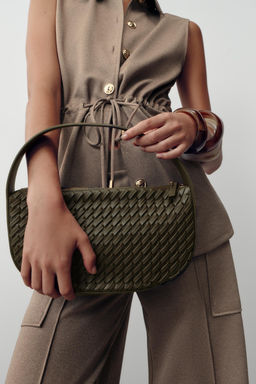 WOVEN-EFFECT HANDBAG