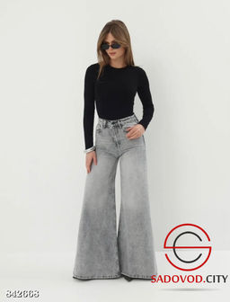 Джинсы с высокой посадкой