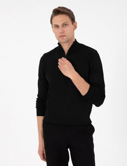 Siyah Slim Fit Fermuarl_ Dik Yaka Triko Kazak