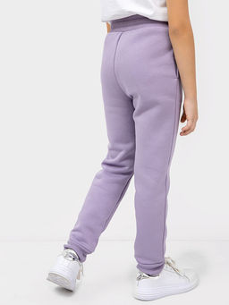 Теплые брюки-джоггеры сиреневого цвета для девочек - Mark formelle фото 4
