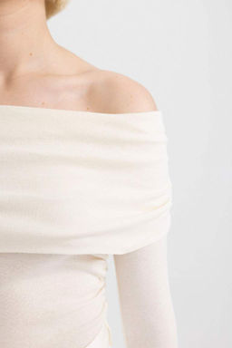 Облегающая повседневная футболка с открытыми плечами в рубчик с длинными рукавами - Defacto фото 4