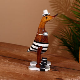 Сувенир «Утка на пляже», 27 см, дерево