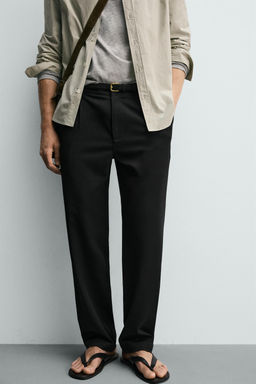 PANTAL?N STRAIGHT FIT CONFORT / Negro
