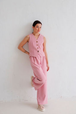 12630 Костюм брючный с жилетом пудровый - Martichelli фото 9