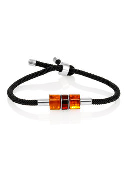 Браслет в виде шнурка с декоративной вставкой из янтаря