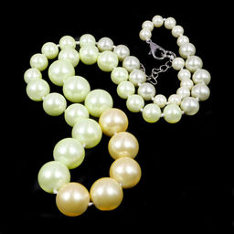 Бусы из жемчуга Майорка солнечно-салатового цвета 45см