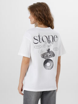 Футболка женская белая с надписью Stone all natural