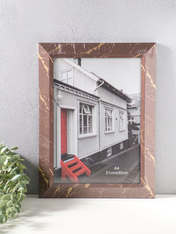 Фоторамка пластик формат А4 см "Гедеон" шоколад с золотом 36х27х2 см