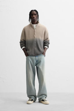 GRADIENT ZIP-UP CARDIGAN