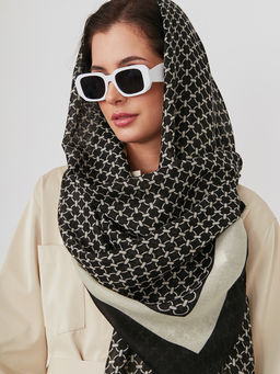 Большой, мягкий, тонкий и очень нежный двусторонний палантин