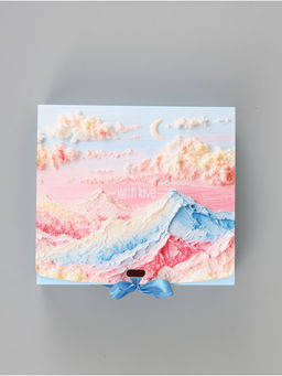 Цена за 2 шт. Коробка подарочная самосборная With love, 20×18×5 см, с лентой