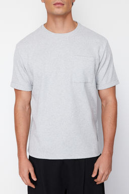 TRENDYOL MAN Siyah Oversize/Genis Kesim K?sa Kol Cepli Etiket Detayl? T-Shirt TMNSS23TS00077 - Trendyolmilla фото 32