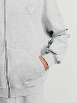 Худи на молнии с нашивкой / Zarina