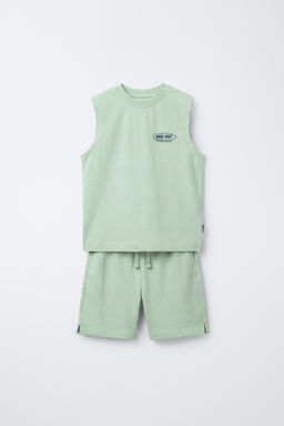 CONJUNTO CAMISETA Y BERMUDA TEXTO / Verde agua
