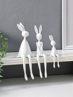 Набор фигур настольных полистоун Семья зайцев, белый, 3 шт., на полку