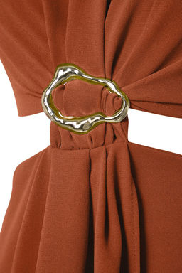 TRENDYOLMILLA Yag Yesili A Kesim Cut Out ve Aksesuar Detayl? Maxi Dokuma Krep Elbise TWOSS25EL00017 фото 22