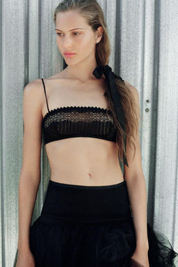 PLEATED LACE BANDEAU BRA