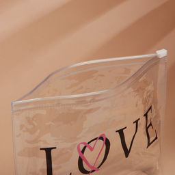 Цена за 2 шт. Косметичка из прозрачного PVC 21×2×14 см «LOVE»