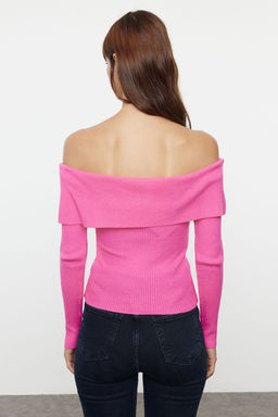 TRENDYOLMILLA Gri Premium Iplik/Ozel Iplik Carmen Yaka Triko Kazak TWOAW25KZ00079